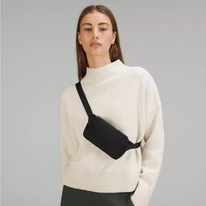 Lululemon Mini Belt Bag BLK ONE SIZE